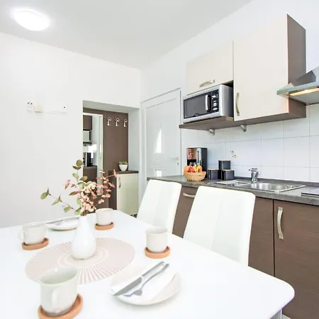 Aquanur-7 By Interhome Apartman
