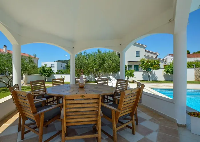 Aquanur-7 By Interhome * Sovlje