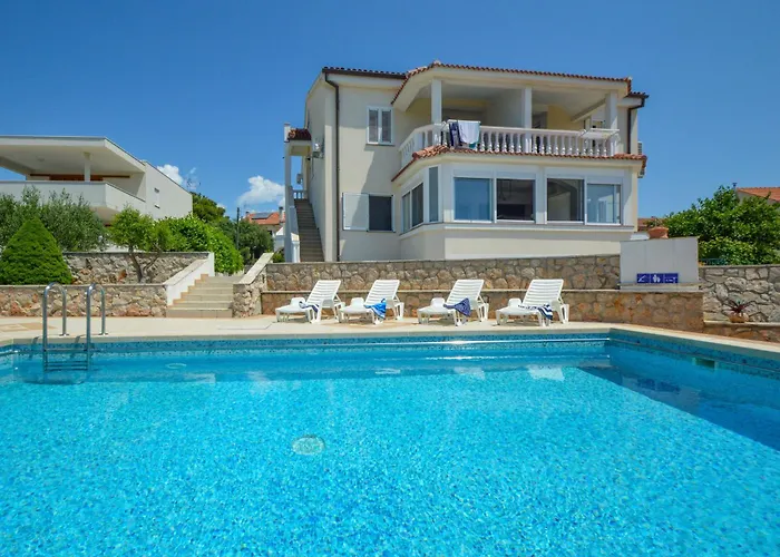 Aquanur-7 By Interhome * Sovlje