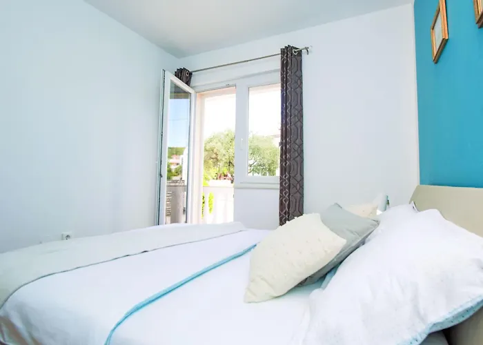 Aquanur-7 By Interhome * Sovlje