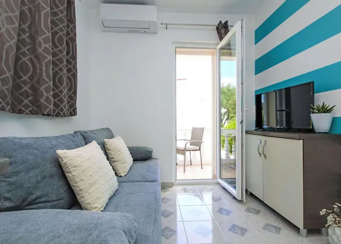 Aquanur-7 By Interhome *